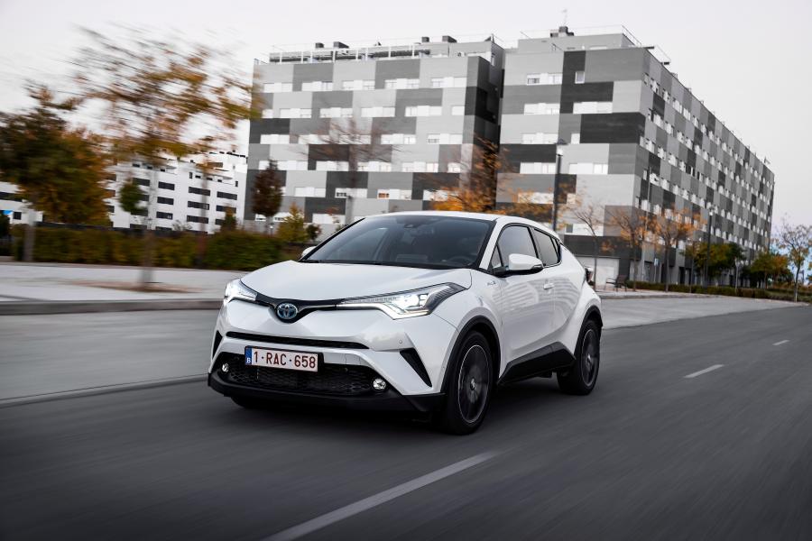  Toyota C-HR 2016 года  (фото 6 из 37)